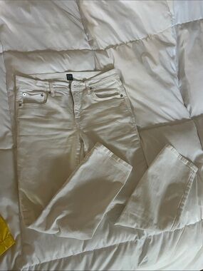 GAP Off-White Slim Straight Jeans